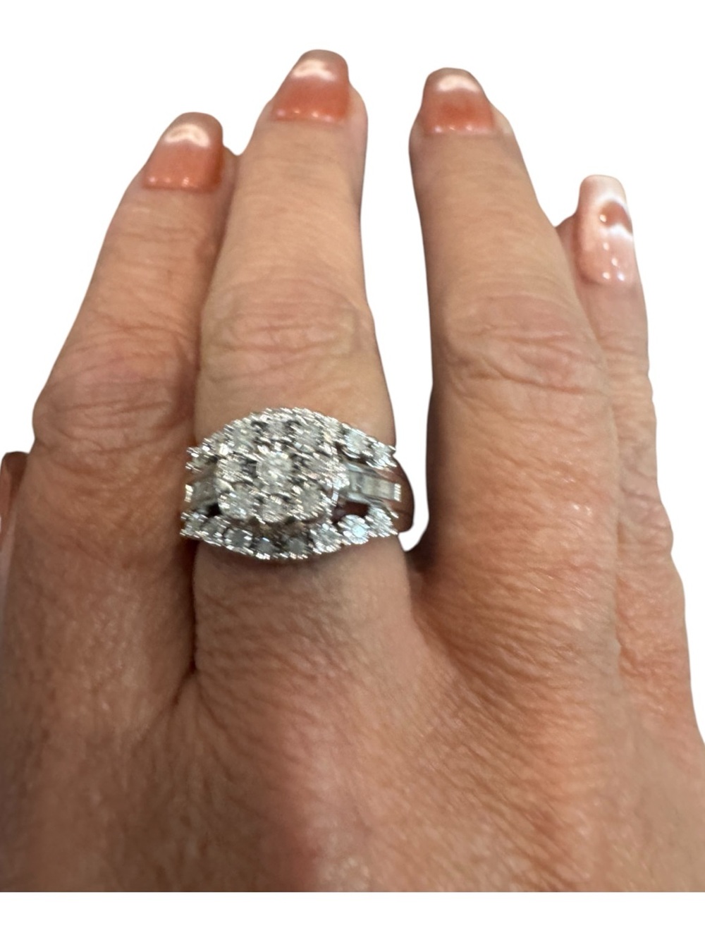 Women's Silver Diamond Cluster Ring - Elegant White Sparkle Size 8